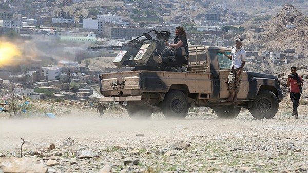 بعد تحليق مكثف للطيران .. اندلاع معارك عنيفة بهذه الجبهة (تابع)