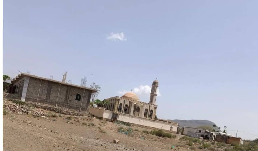 القبض على خطيب مسجد في تعز تبنى خطابا طائفيا لمليشيا الحوثي