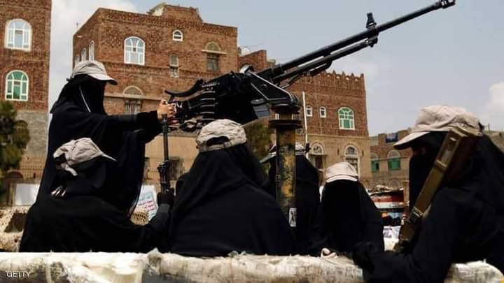 "زينبيات" حوثيات يقدمن على اقتحام منزل نساء في صنعاء وينهبن ذهبهن