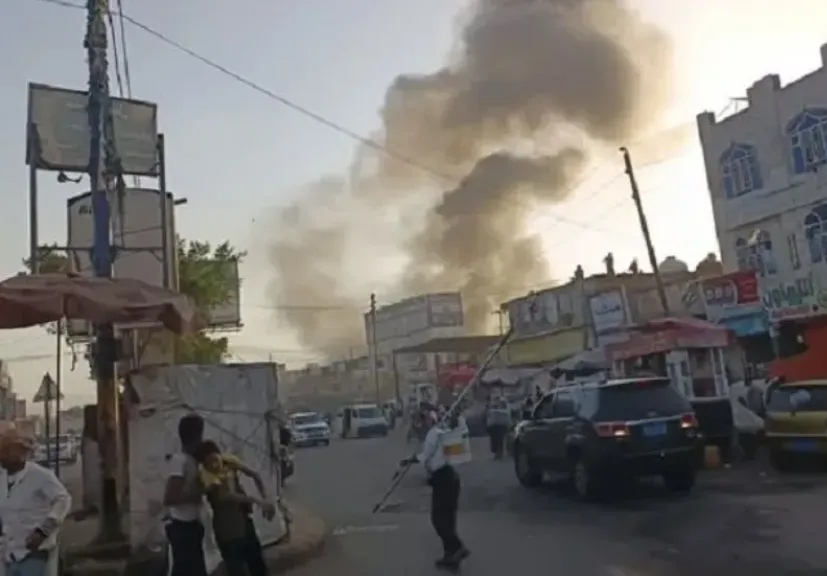 تعز.. انفجار مخزن أسلحة يسفر عن وفاة مواطن مدني