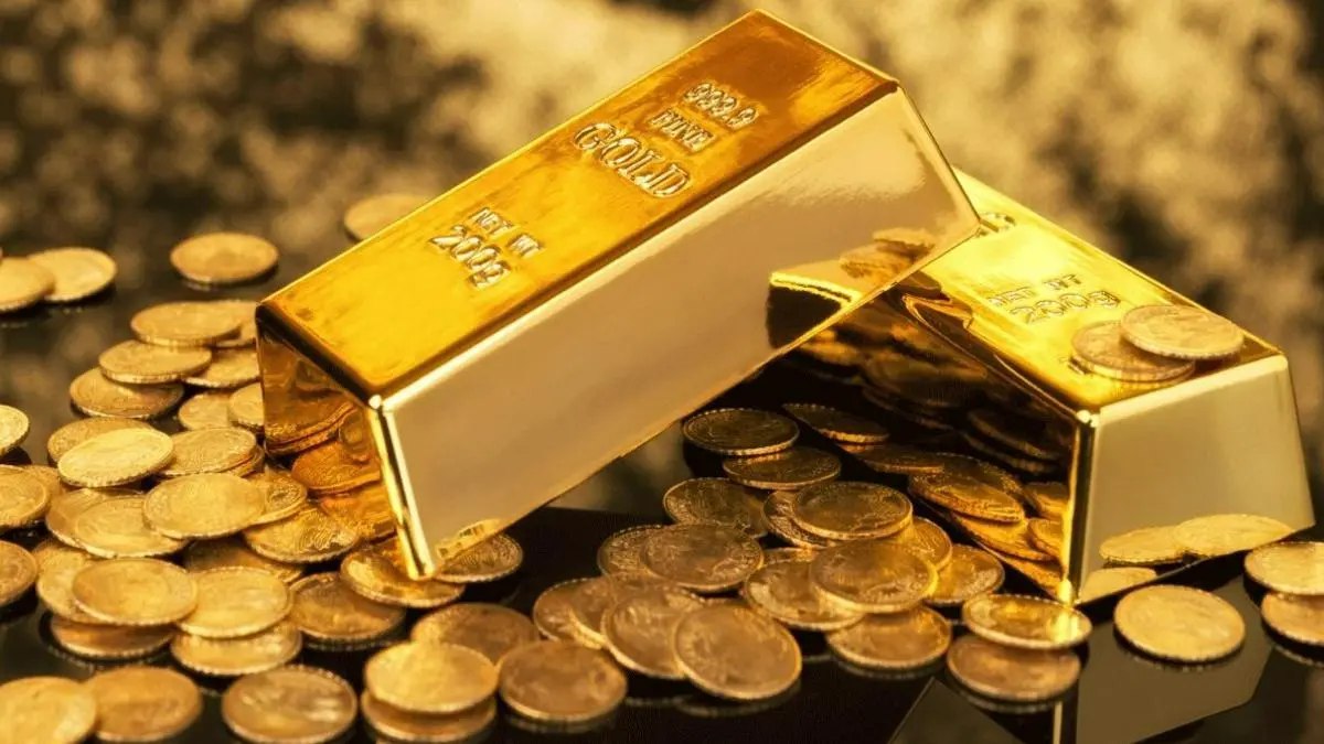 مع انخفاض الدولار.. الذهب يرتفع والمستثمرون يترقبون بيانات التضخم الأمريكية!
