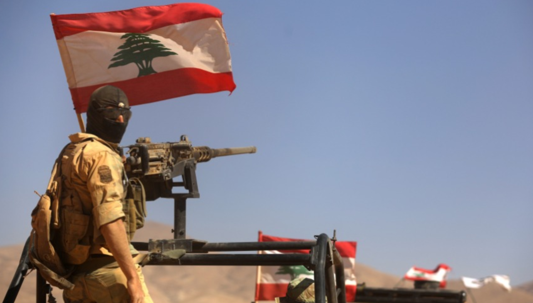أوقف عشرات النازحين السوريين.. الجيش اللبناني يصدر بيانا رسميا بشأن دخول أراضيه