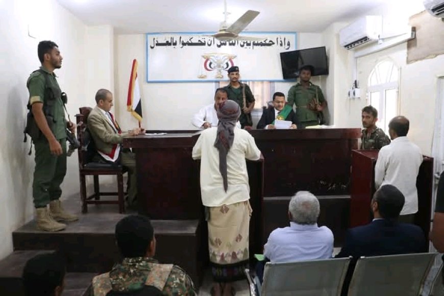 صدور حكمين من محكمة الخوخة في قضيتي قتل بمحافظة الحديدة