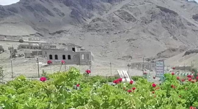 بعد انتقاد فسادها .. مليشيا الحوثي تقتحم قرية في صنعاء وتقصف منازلها