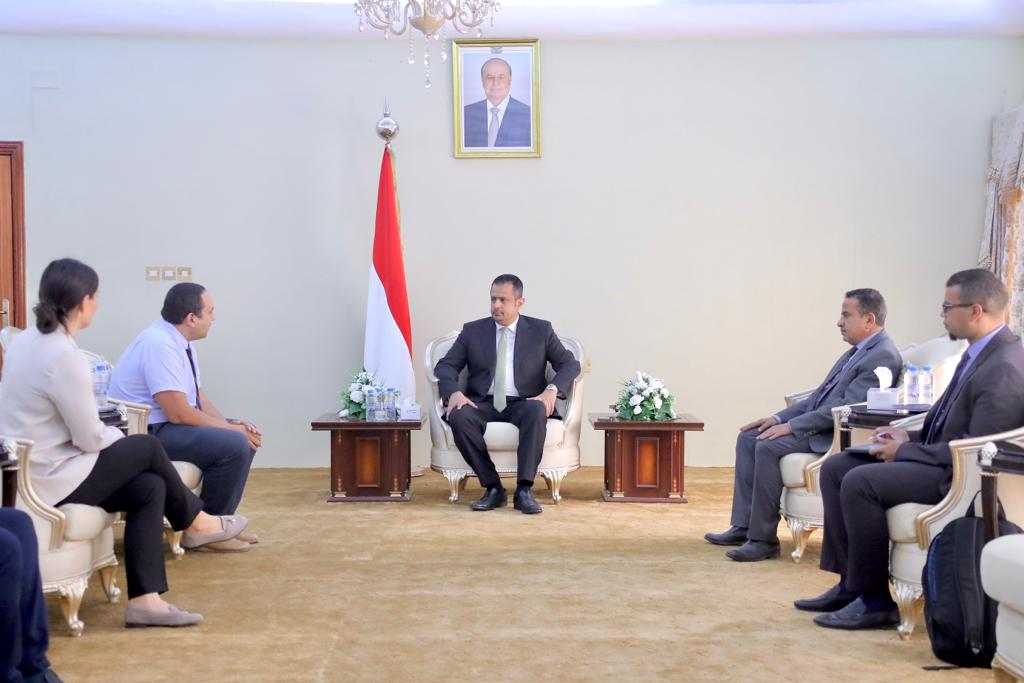 معين عبدالملك:تدخل إيران وتحكمها بقرار الحوثي يعيق السلام