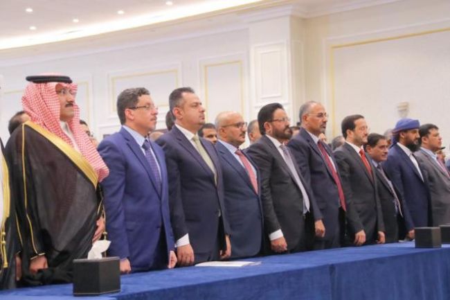 هذه هي بداية النصر التي أعادت الأمل إلى قلوب اليمنيين ومسؤول حكومي يتحدث عن قرارات حاسمة ..تفاصيل 