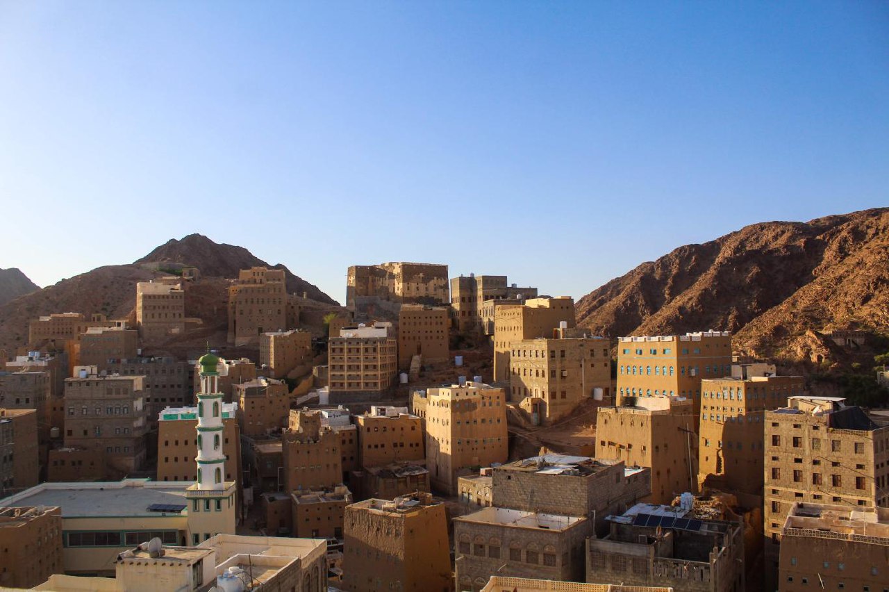 "يشبم التاريخية".. نافذة على حضارات اليمن القديمة تعاني الإهمال