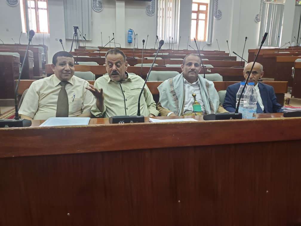 لهذا السبب مجلس النواب بصنعاء يوقف راتب الشيخ عبدالله بن حسين الأحمر