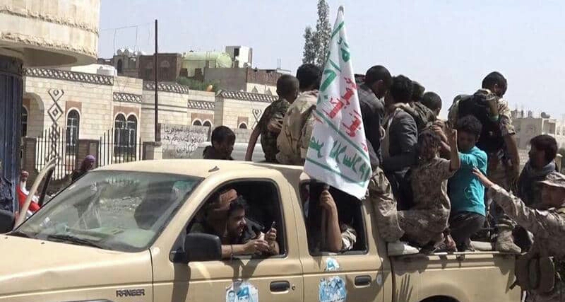 الحوثي يهدد ويتوعد المواطنين لمن يرفض هذه المضاريف !