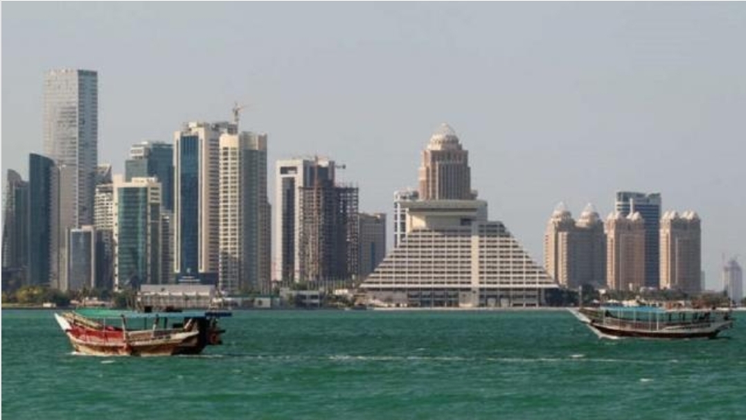 دولة خليجية تضع اليمن في القائمة الحمراء .. لهذا السبب !