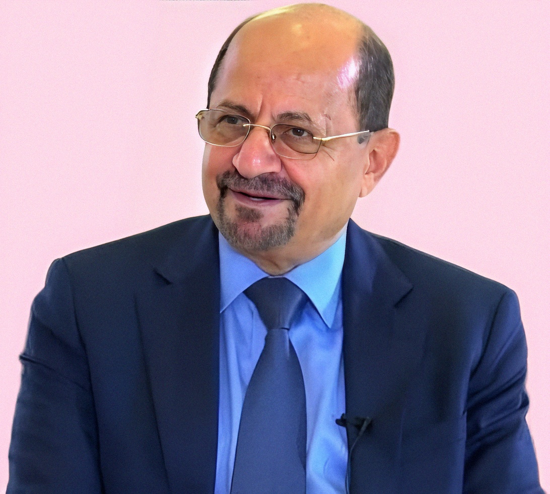 تشمل تقليص الكادر الدبلوماسي... الوزير الزنداني يؤكد على خطة جديدة لإعادة بناء وزارة الخارجية