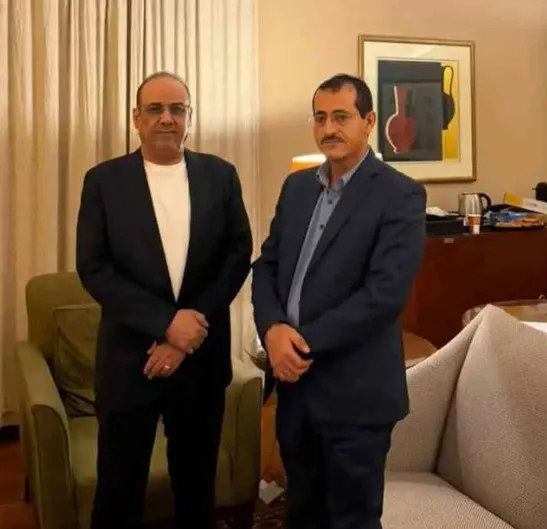 أول لقاء يجمع وزير الدفاع اليمني في الرياض بقيادي جنوبي بارز !
