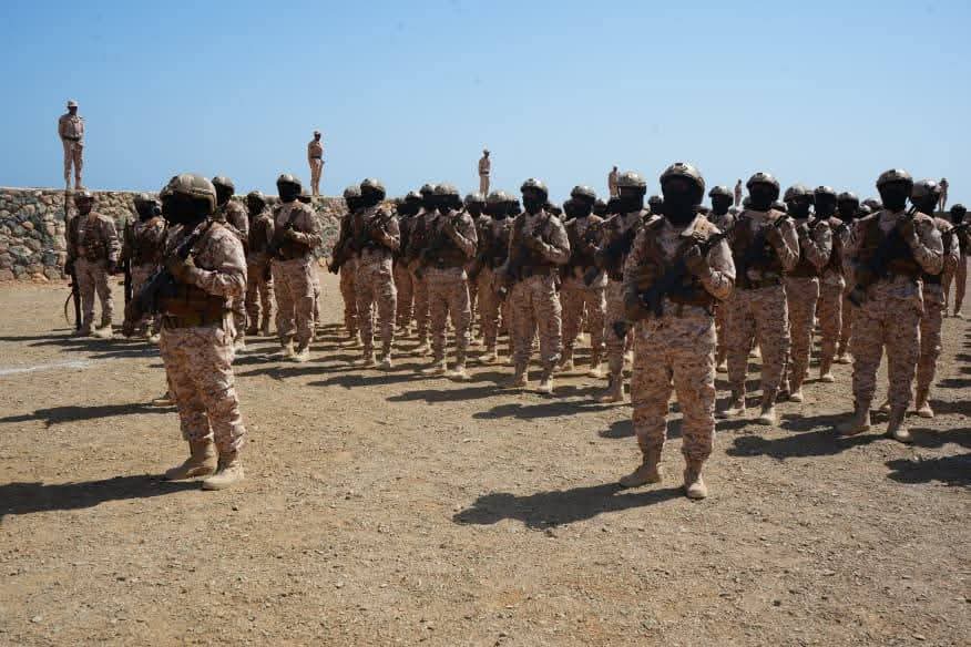 سقطرى.. عرض عسكري مهيب في حفل تخرج منتسبي اللواء الثالث حماية رئاسية (صور)