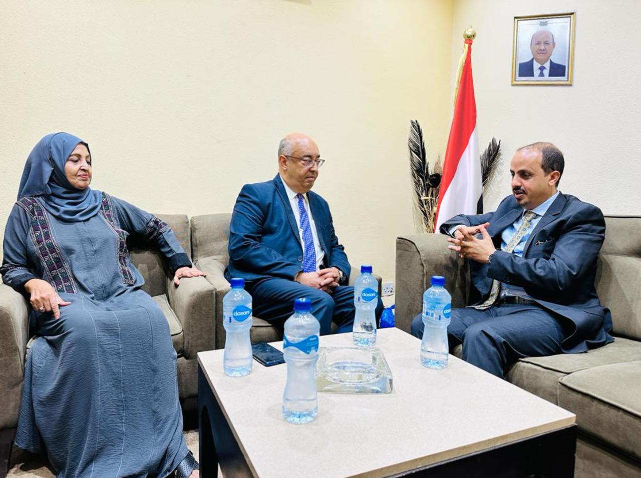 وزير الإعلام يبحث مع المدير الاقليمي لمنظمة اليونسكو أوجه التعاون المشترك  