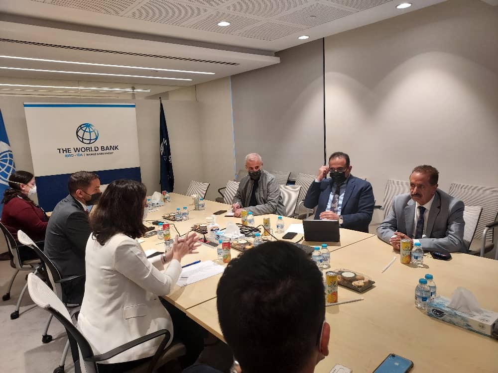 بحيبح يبحث مع ممثلين عن البنك الدولي تعزيز قدرات عمل المختبرات ورفع كفاءة مراكز العزل