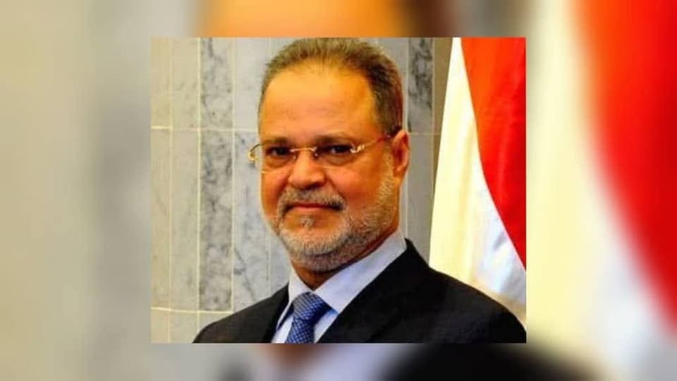 من هو عراف الدبلوماسية اليمنية والشخصية التحاورية الفطنة ومن خلق ليكون سفيراً ولا أحد يشبهه سياسياً ؟ 