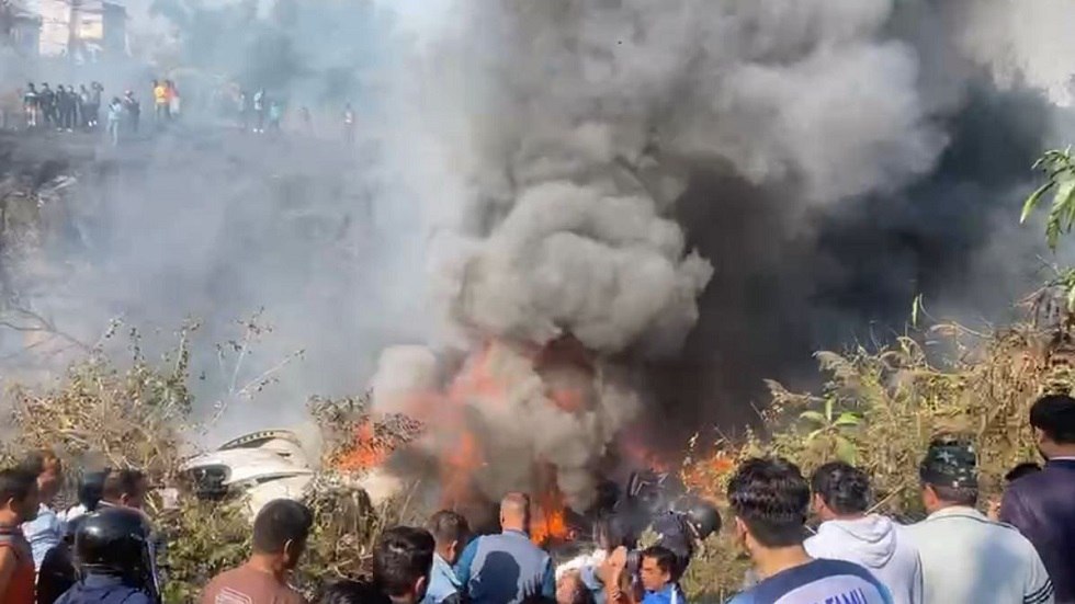 كارثة إنسانية في النيبال .. تحطم طائرة على متنها 72 شخصا 