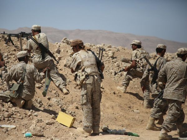 من هو القائد العسكري البارز في الجيش الوطني الذي كلف لقيادة معارك مأرب والجوف؟