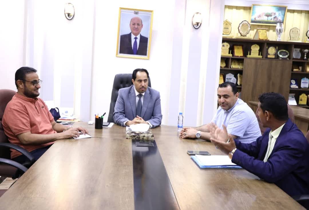 الوزير البكري يوجه بتفعيل النشاط الشبابي والرياضي في هذه المحافظة