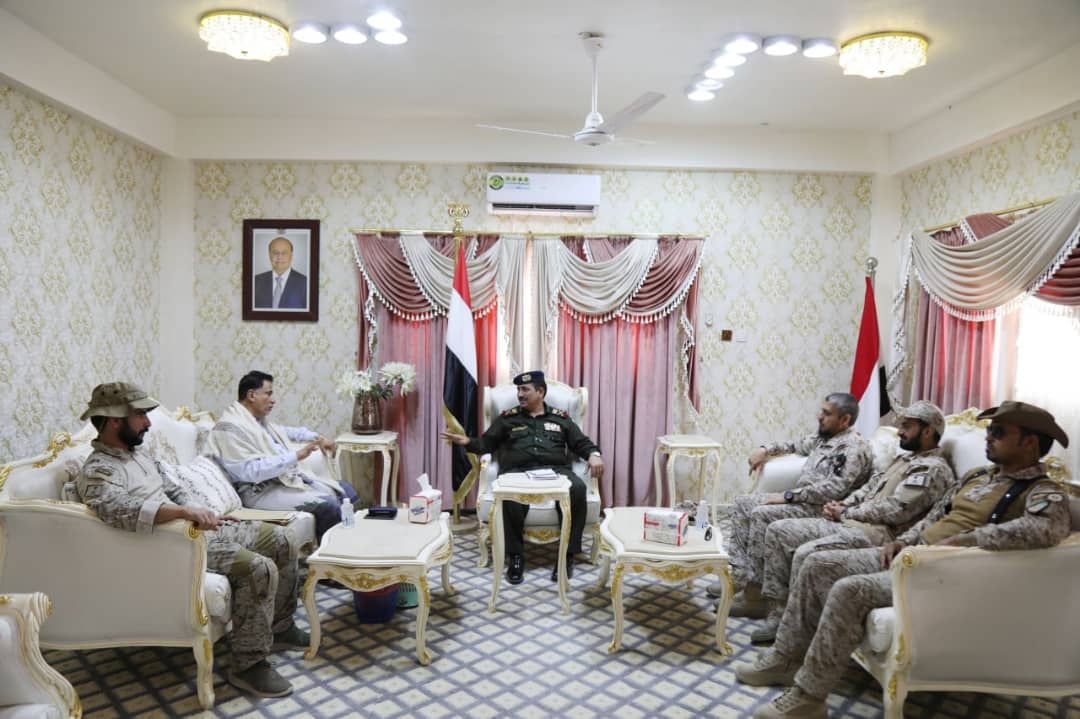 تفاصيل لقاء وزير الداخلية بـ قائد قوات التحالف العربي بالمهرة