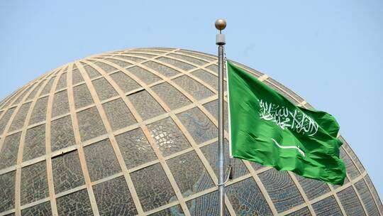 مفاجأة مفرحة.. السعودية تعلن عن تسهيلات جديدة في التأشيرات لجميع السياح!