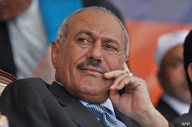 لأول مرة .. صورة نادرة جدا للرئيس الراحل "علي عبدالله صالح" وهو في هذا المكان ! شاهد كيف ظهر وماذا كان يفعل (صورة)
