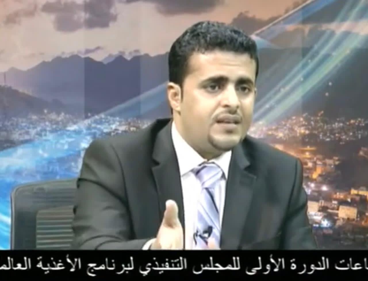 سياسي يمني : العالم أجمع يعترف بشرعية الرئيس هادي و لايحق لأي مكون الإعتراض على تعييناته 