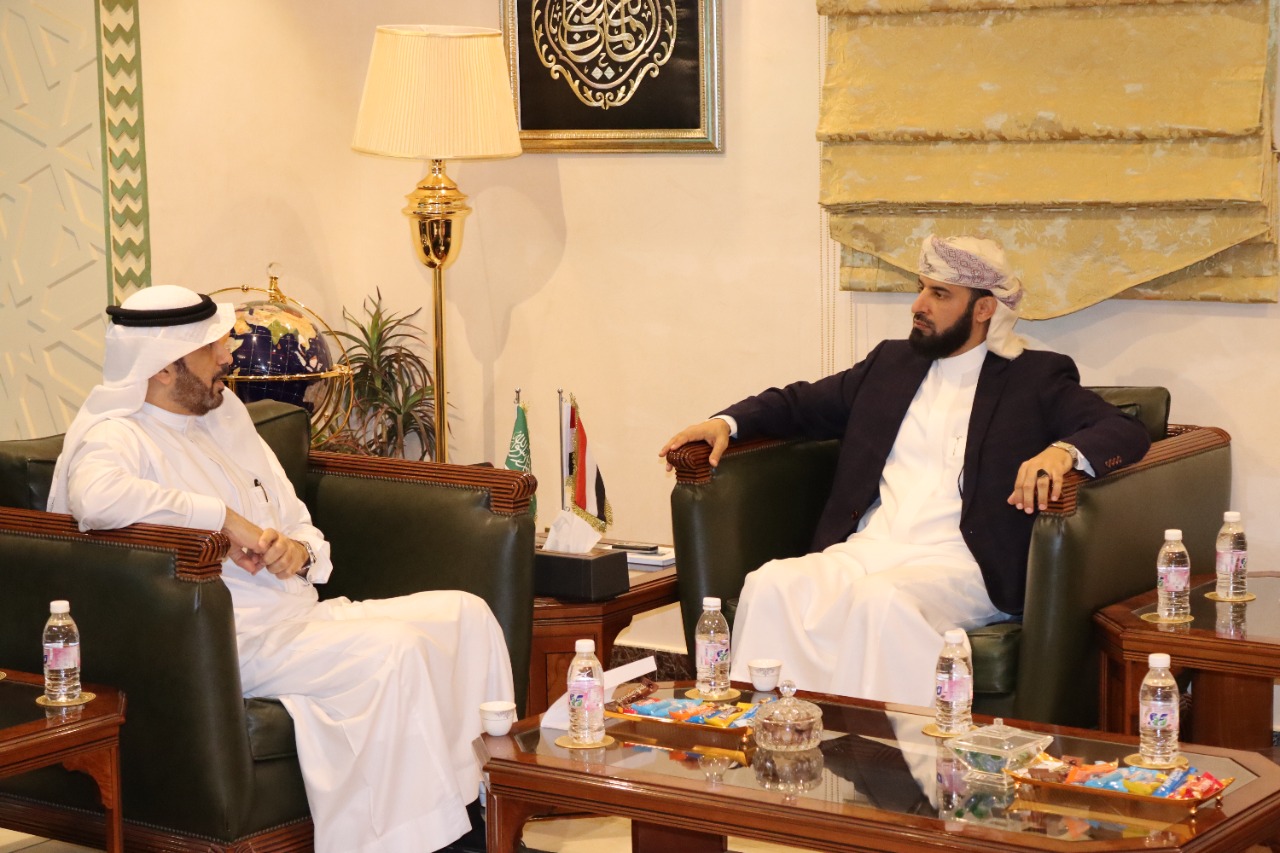 وكيل وزارة الاوقاف يطلع على استعدادات المؤسسة الأهلية لمطوفي حجاج الدول العربية