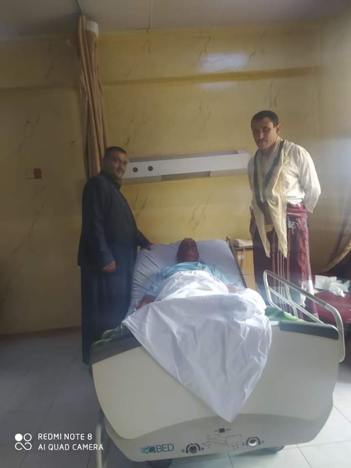 شاهد صورة للشيخ القبلي الذي سهل للحوثيين دخول مخلاف العود كيف أصبح حالة ؟