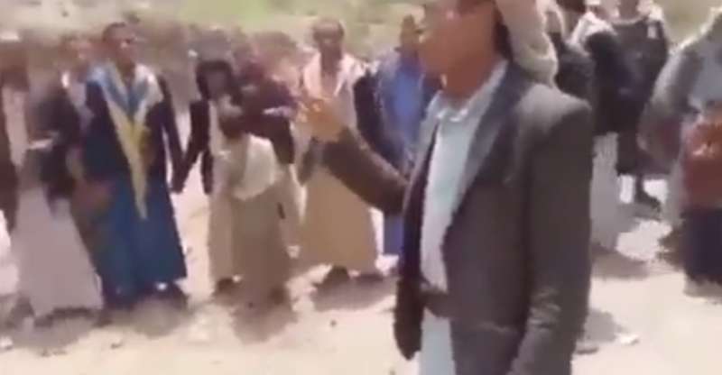 عرس يتحول إلى فعالية ضد المليشيات الحوثية..
