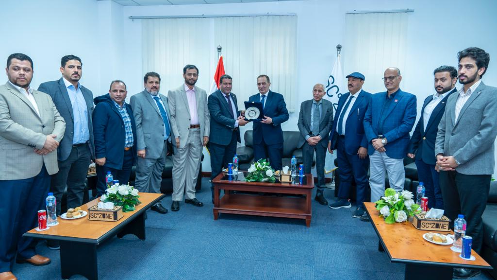 وفد مجلس الاعمال اليمني يزور الهيئة الاقتصادية لقناة السويس ويلتقي رئيسها