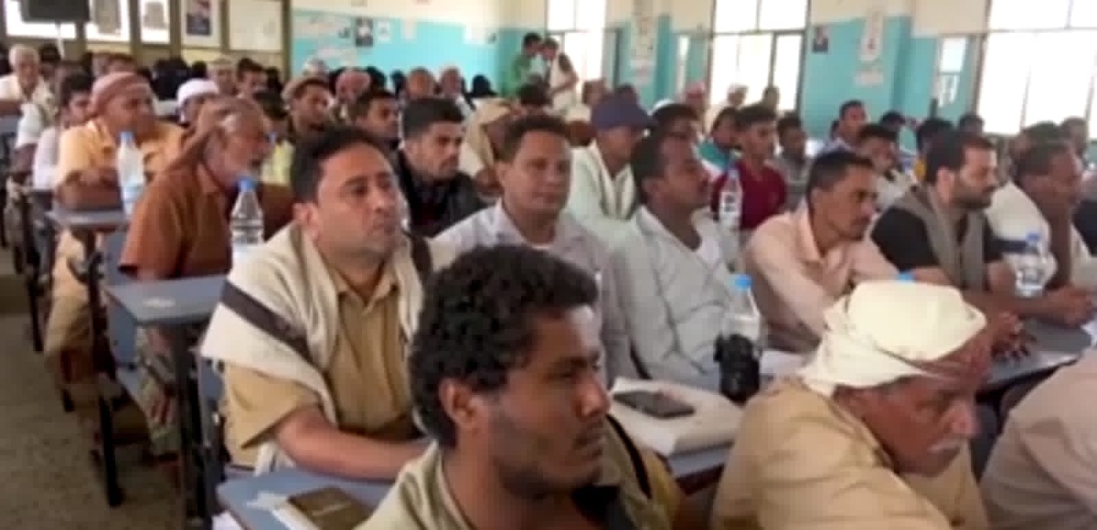 جماعة الحوثي تستهدف طلاب كلية التربية بزبيد لفرض التعبئة الطائفية 