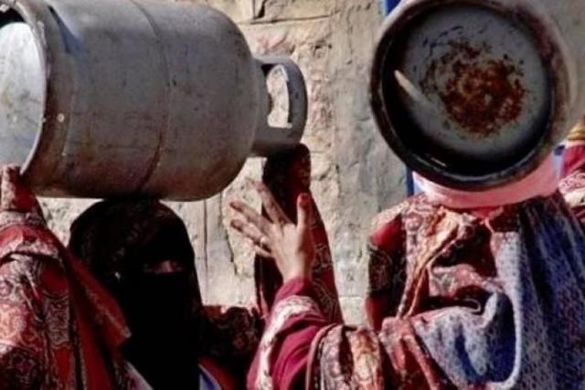 محافظة يمنية تعلن تخفيض سعر الغاز المنزلي.. تفاصيل 