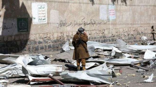 ماذا يجري ..مشرف حوثي في صنعاء يكشف عن فضيحة مدوية لمليشيا الحوثي وخلافات حادة تعصف بقياداتها