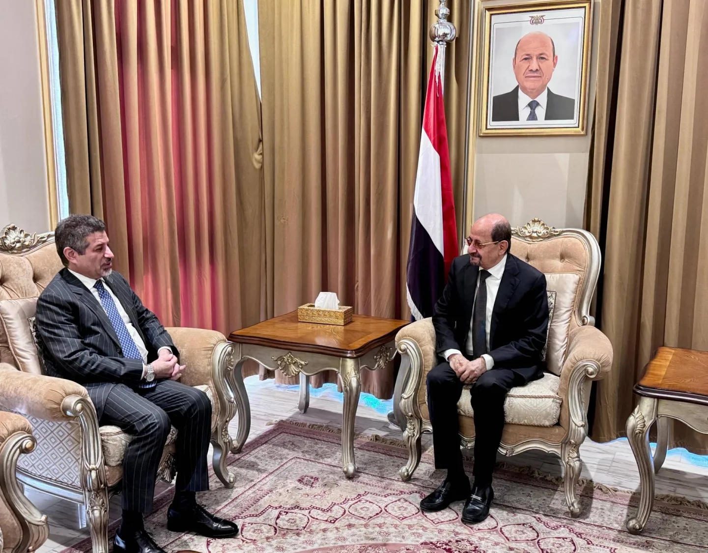وزارة الخارجية تكلف السفير الأمريكي لدى اليمن بمهام جديدة