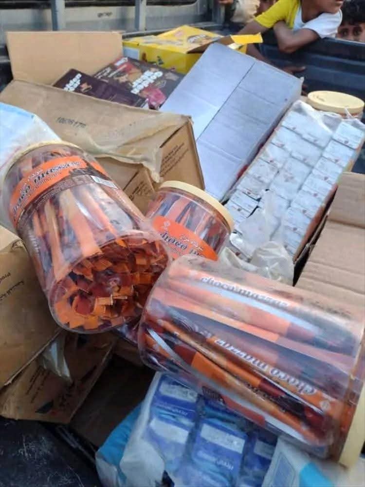 ضبط كميات ضخمة من السلع الفاسدة والمسرطنة في أسواق النجيبة بالمخا