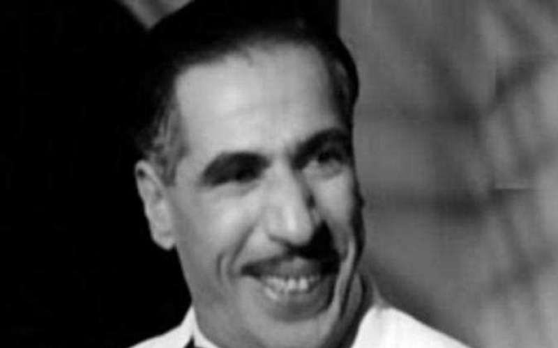 فنان شهير تزوج شقيقتين وأدخلهما الإسلام وقضى آخر حياته للدعوة إلى الله لكنه مات وحيداً .. تعرف عليه؟!