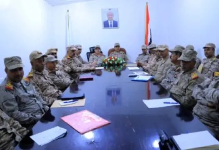 مأرب.. رئيس هيئة العمليات في القوات المسلحة يناقش خطط عمليات المواجهة ضد مليشيا الحوثي