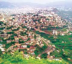 جريمة جديدة .. إمرأة يمنية تقوم بتعذيب إبنة زوجها حتى الموت  