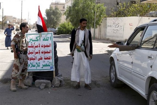 ضمن جرائم وانتهاكات المليشيا .. مقتل شاب برصاص الحوثيين في إحدى حواجز التفتيش