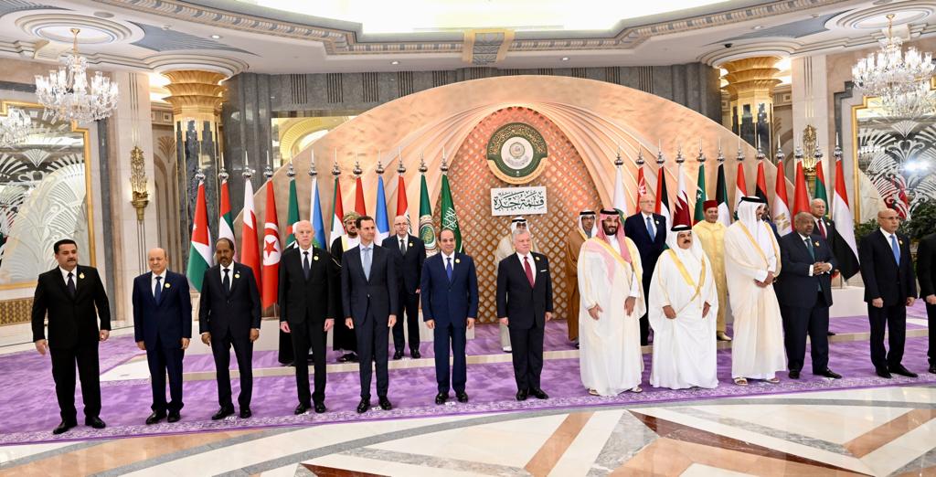 الرئيس العليمي يشارك في الجلسة الافتتاحية لمؤتمر القمة العربية الـ32 