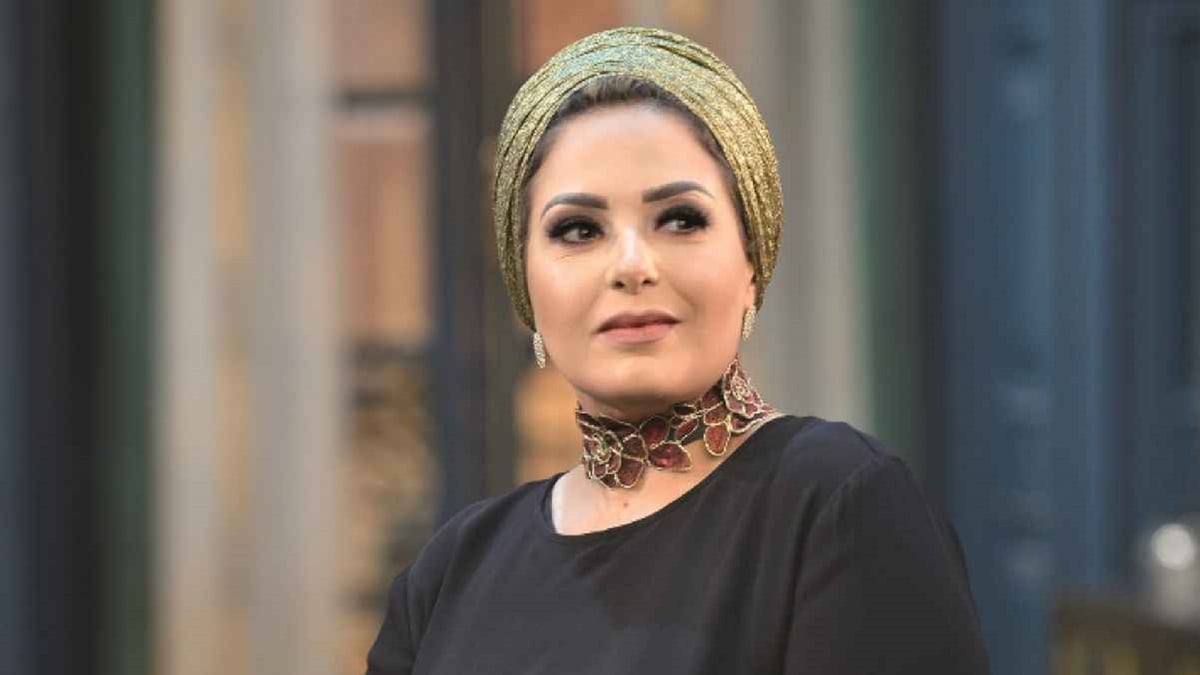 فنانة مصرية شهيرة تكشف سر زواجها من منتج لبناني