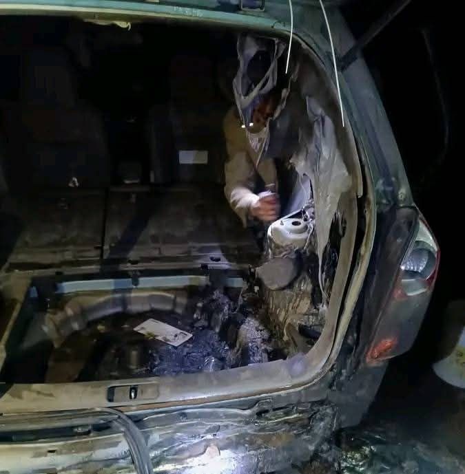 ذمار.. مسلحون مجهولون يستهدفون سيارة مسؤول محلي بقنبلة يدوية