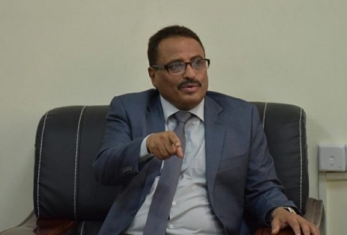 وزير يمني سابق يكشف عن تعرضه لعملية نصب واحتيال