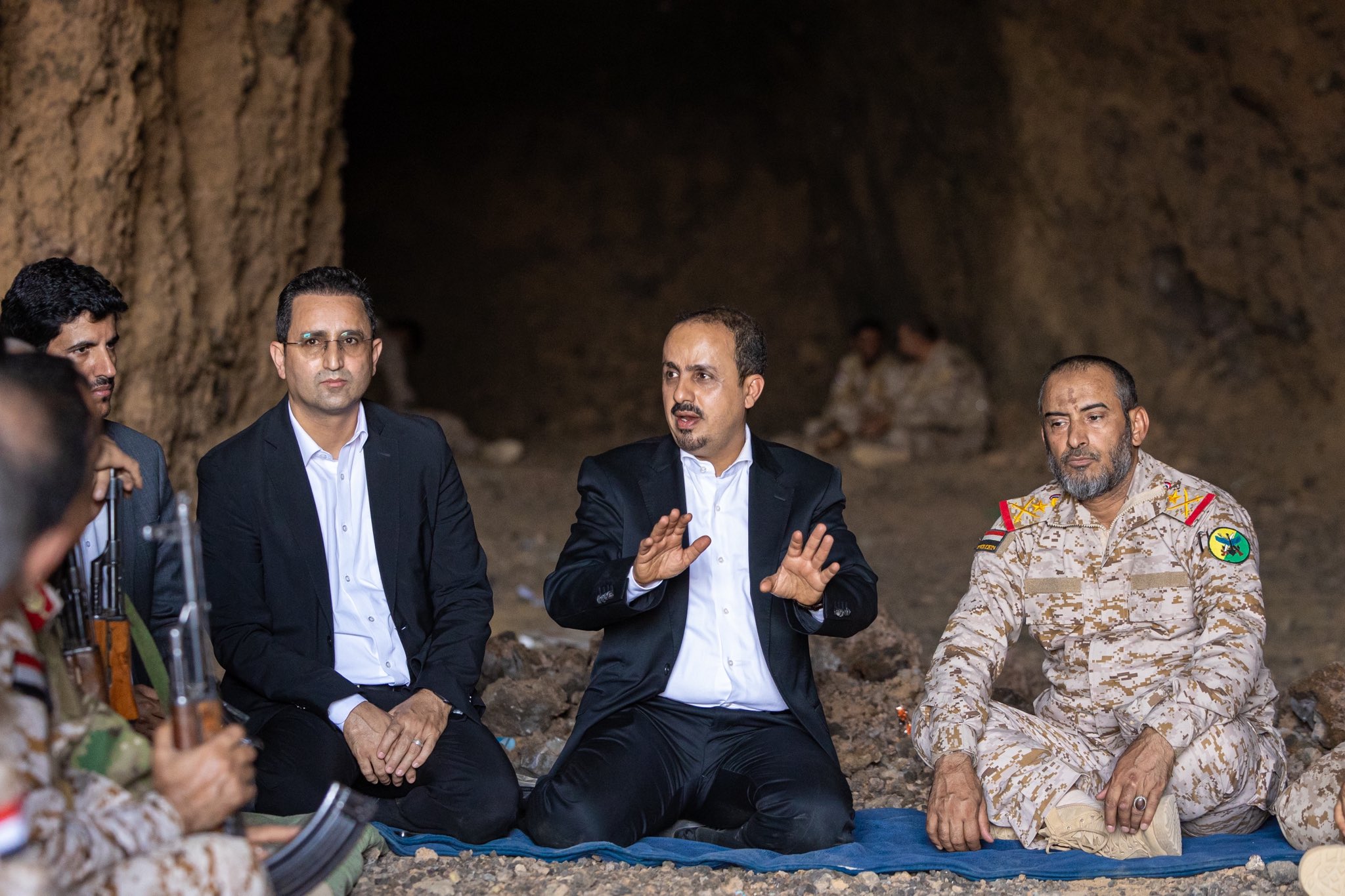 الوزير الإرياني يؤكد ان مليشيا الحوثي تمارس بطشها واجرامها ضد كل أبناء الشعب ويكشف عن مهمة الجيش الوطني