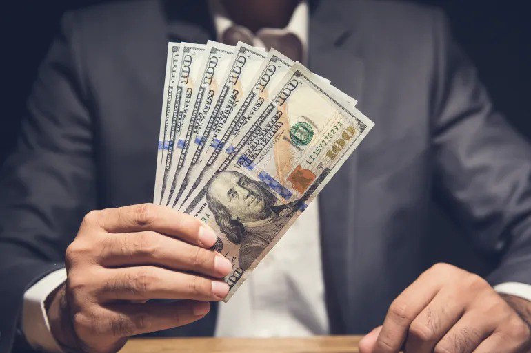 رهاب النقود والخوف من الثراء.. حين تتحول الأموال إلى نقمة