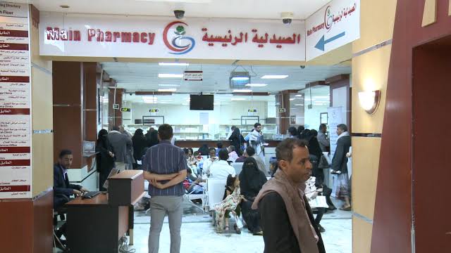 تفشي خطير في الممارسات الصحية.. الكشف عن حادثة صادمة في إحدى الصيدليات بصنعاء