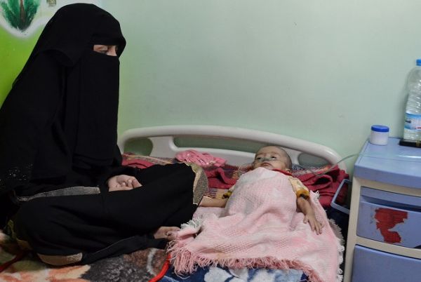 عشرات المنظمات تطالب بتحقيق دولي بوفاة 20 طفلاً من مرضى اللوكيميا في صنعاء    