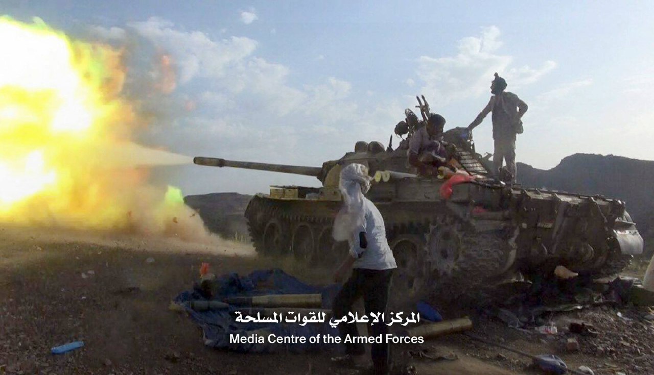 تجدد المواجهات بين القوات الحكومية والحوثيين بهذه المدينة 