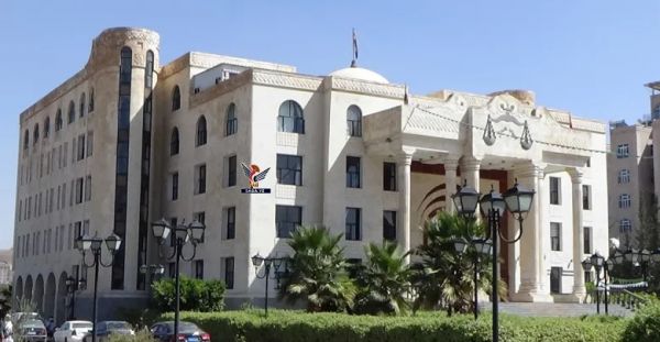 لن تصدق .. قاضي حوثي يعتدي على محامية بداخل النيابة في العاصمة صنعاء